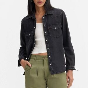 Levi’s  women’s the western shirt